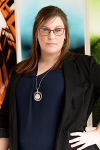 Carly, Manager